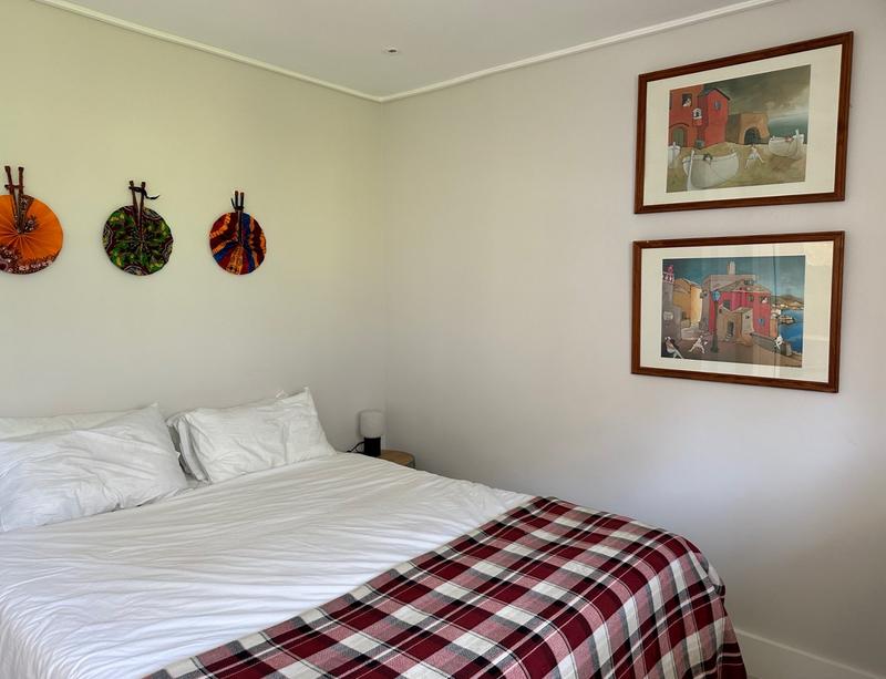 1 Bedroom Property for Sale in Sea Point Western Cape